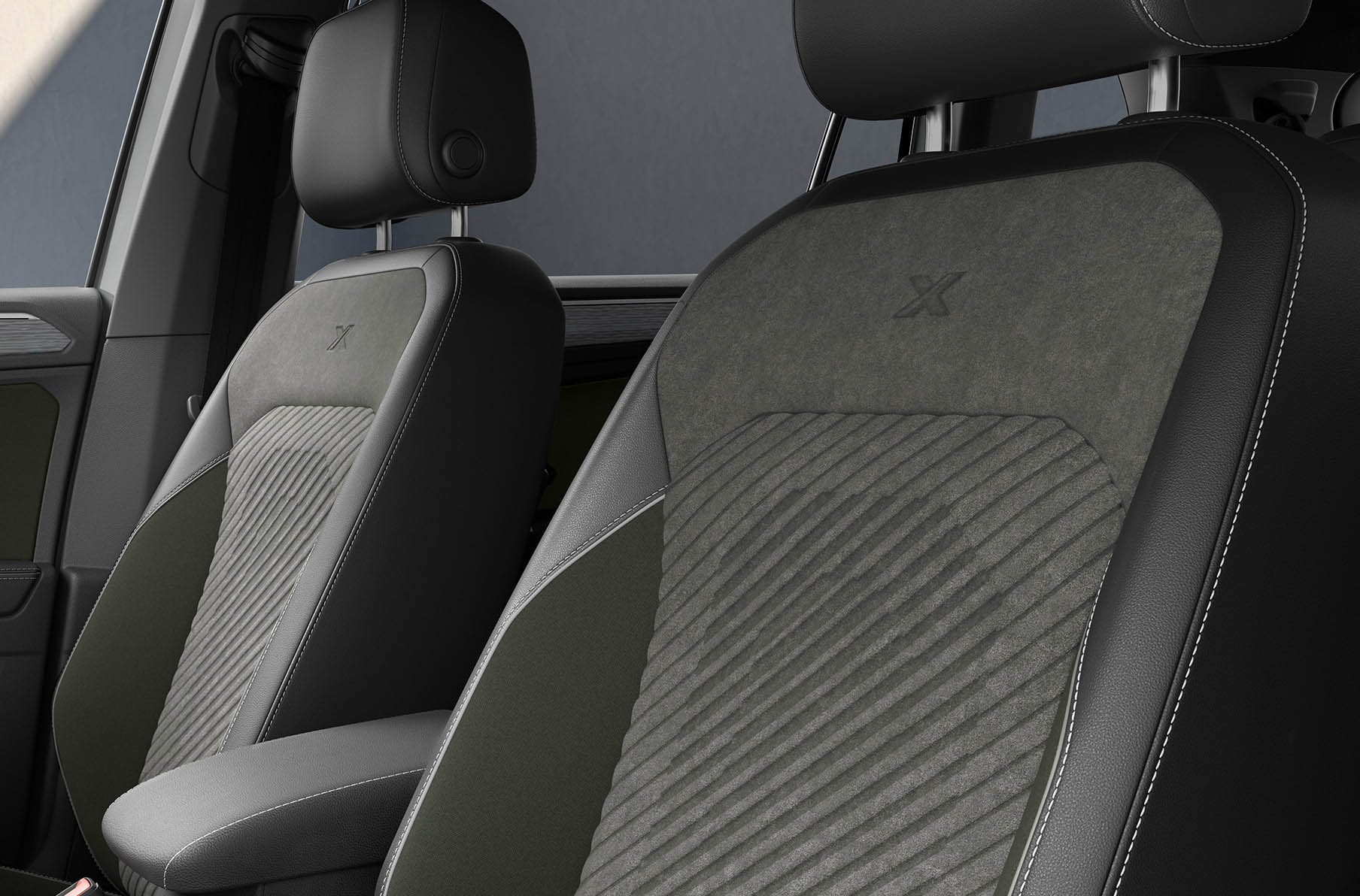 Jaunais SEAT Tarraco XPERIENCE ar DINAMICA® materiāla sēdekļu apšuvumu