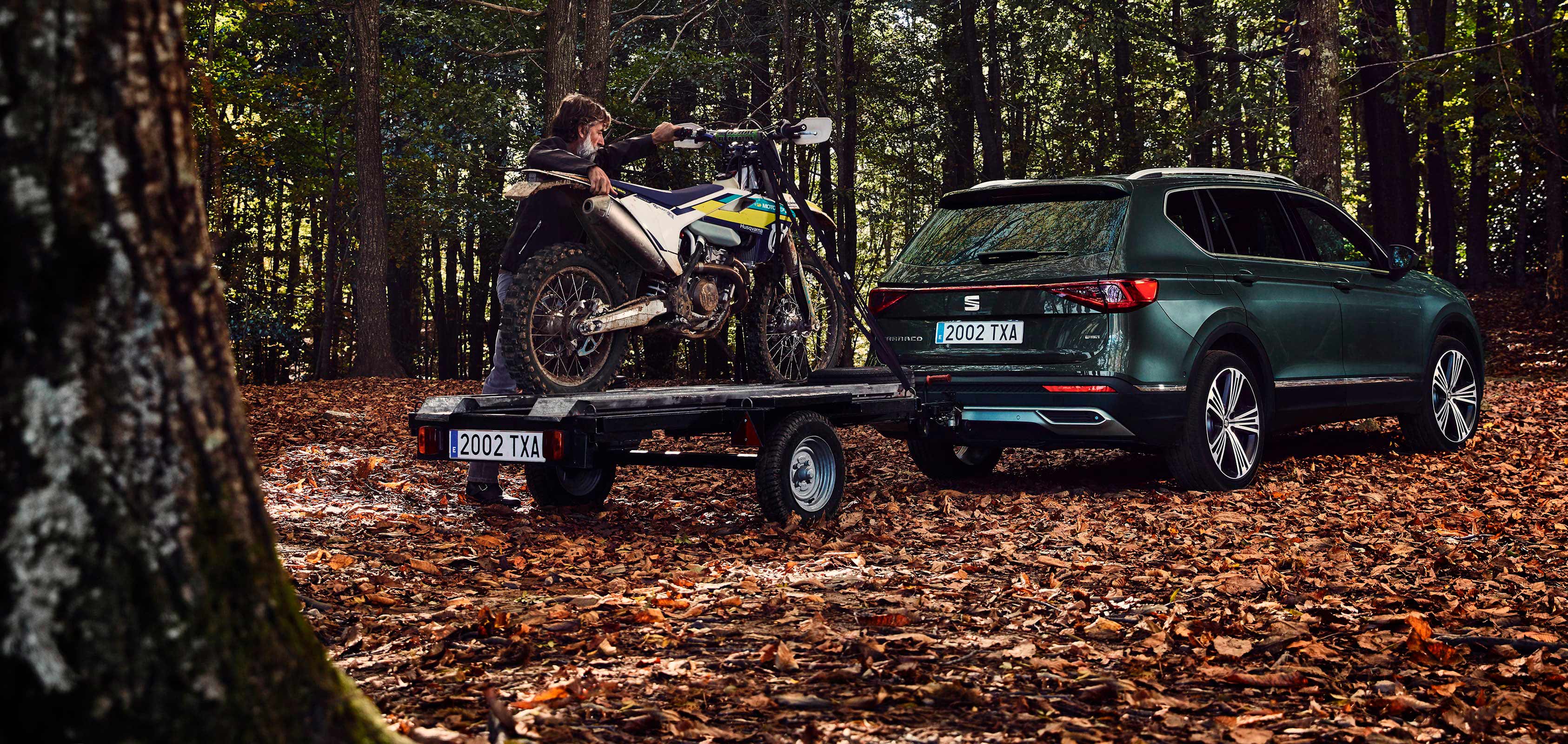Jaunais SEAT Tarraco SUV 7 sēdvietu aksesuāri un divriteņu turētājs